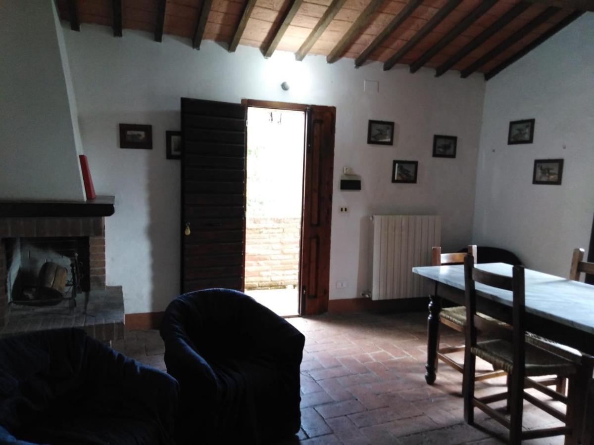 Agritur Osvaldo Castiglione Del Perugia Colazione Piscina Acqua Salata Farm stay